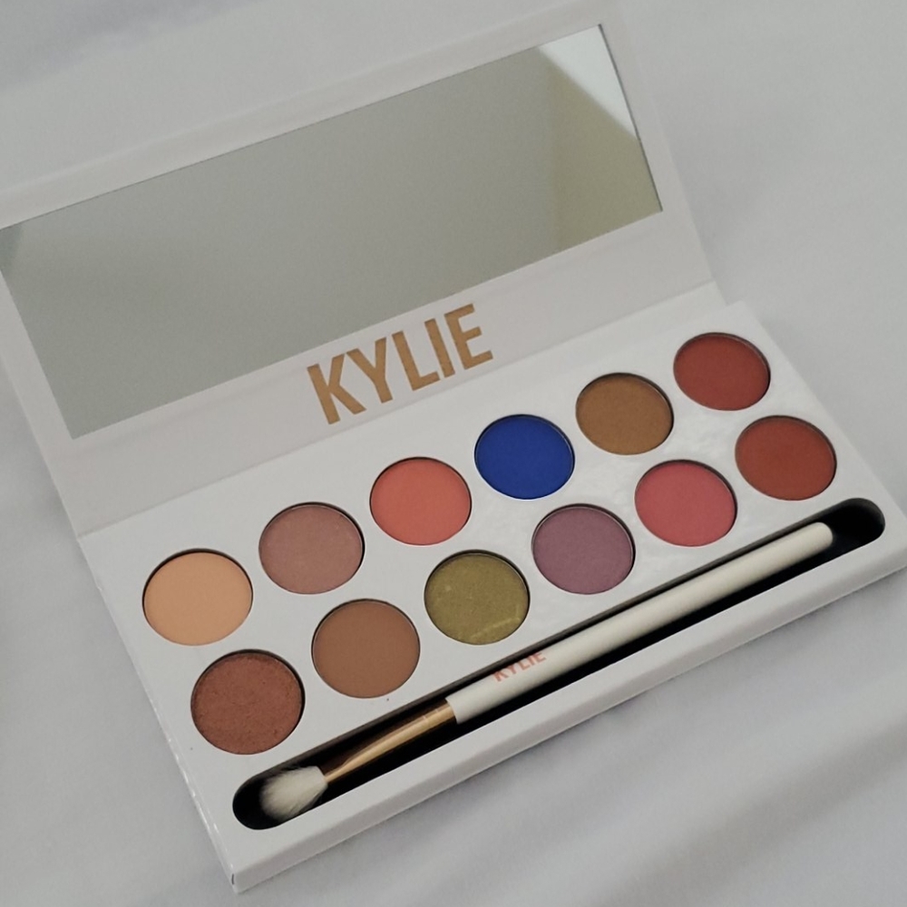 Kylie Cosmetics -Royal Peach Palette - Picture 6 of 7